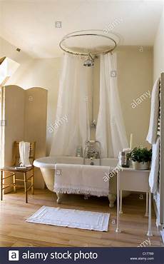 Circular Tub